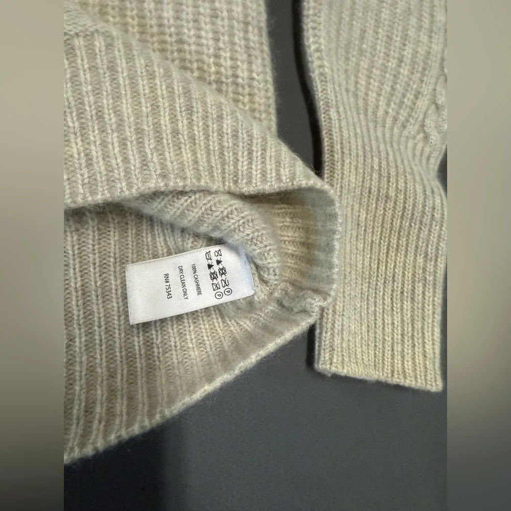 Cynthia Rowley 2-Ply Cashmere Cable
Knit  women Sweater Size M - Picture 5 of 9